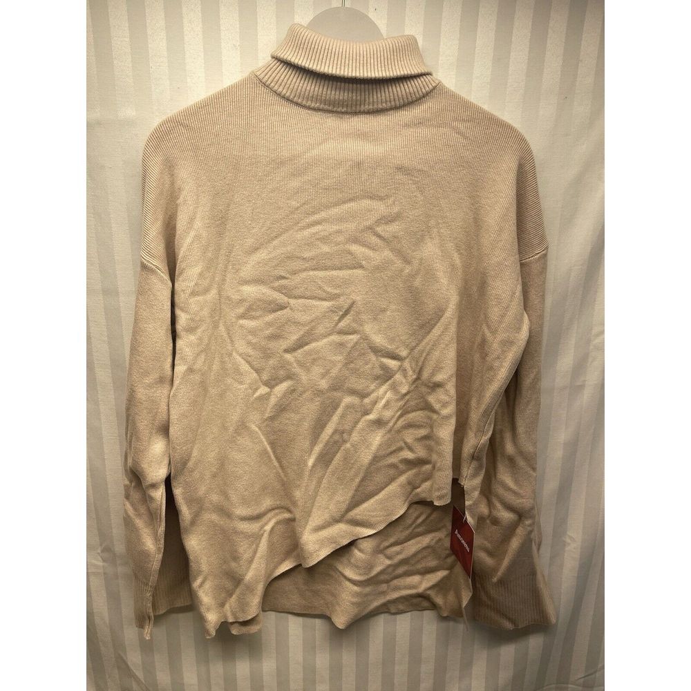 Amoretu Turtle Neck Womans Sweater Warm Winter Size Medium‎ NEW